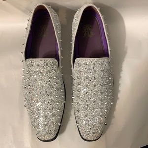 Men’s Silver Spiked Smoking Loafer Sz 10.5